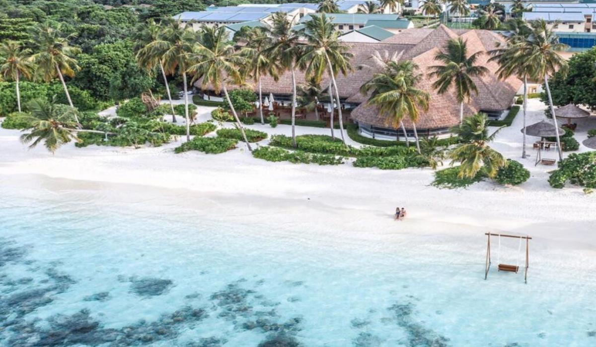 Reethi Faru 4*